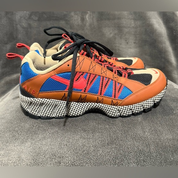 Nike AIR HUMARA DARK RUSSET - Picture 2 of 7